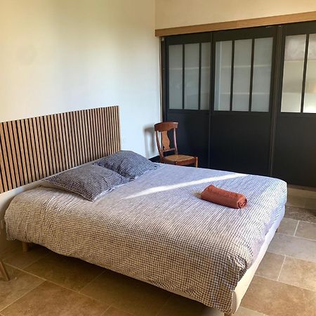 Brossard Cavaillon Exterior foto